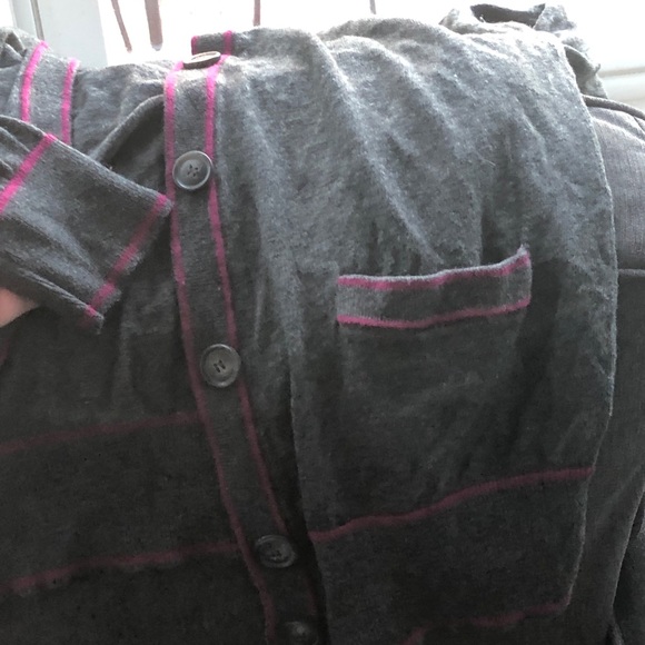 Great condition Theory gray sweater w/ purple - Picture 6 of 8